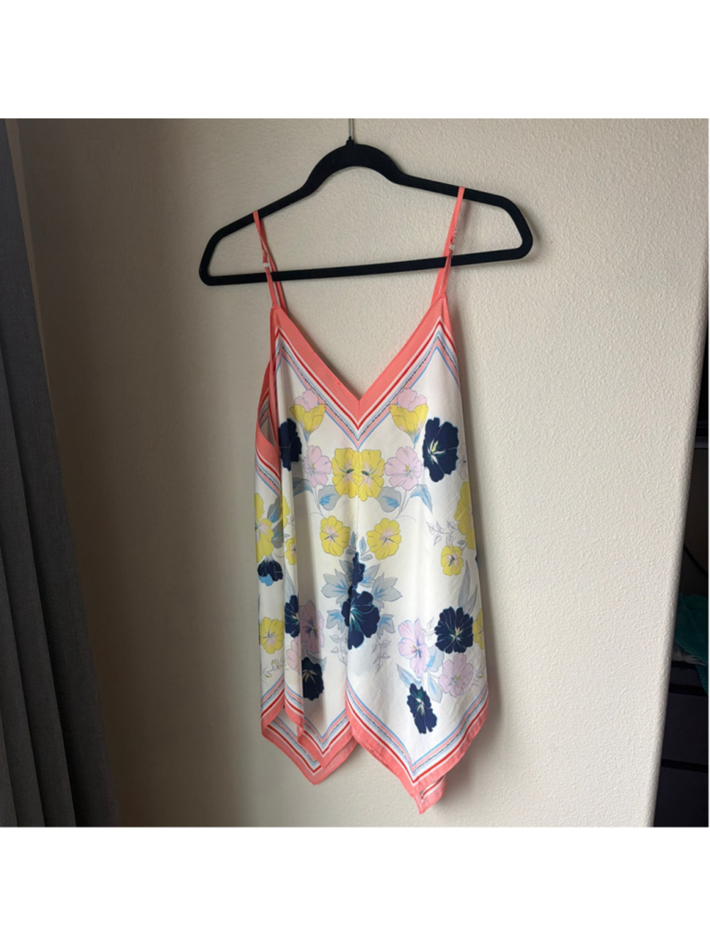 Stirch fix Women's Pale Sky Floral Camisole Top, Size L, White and Pink